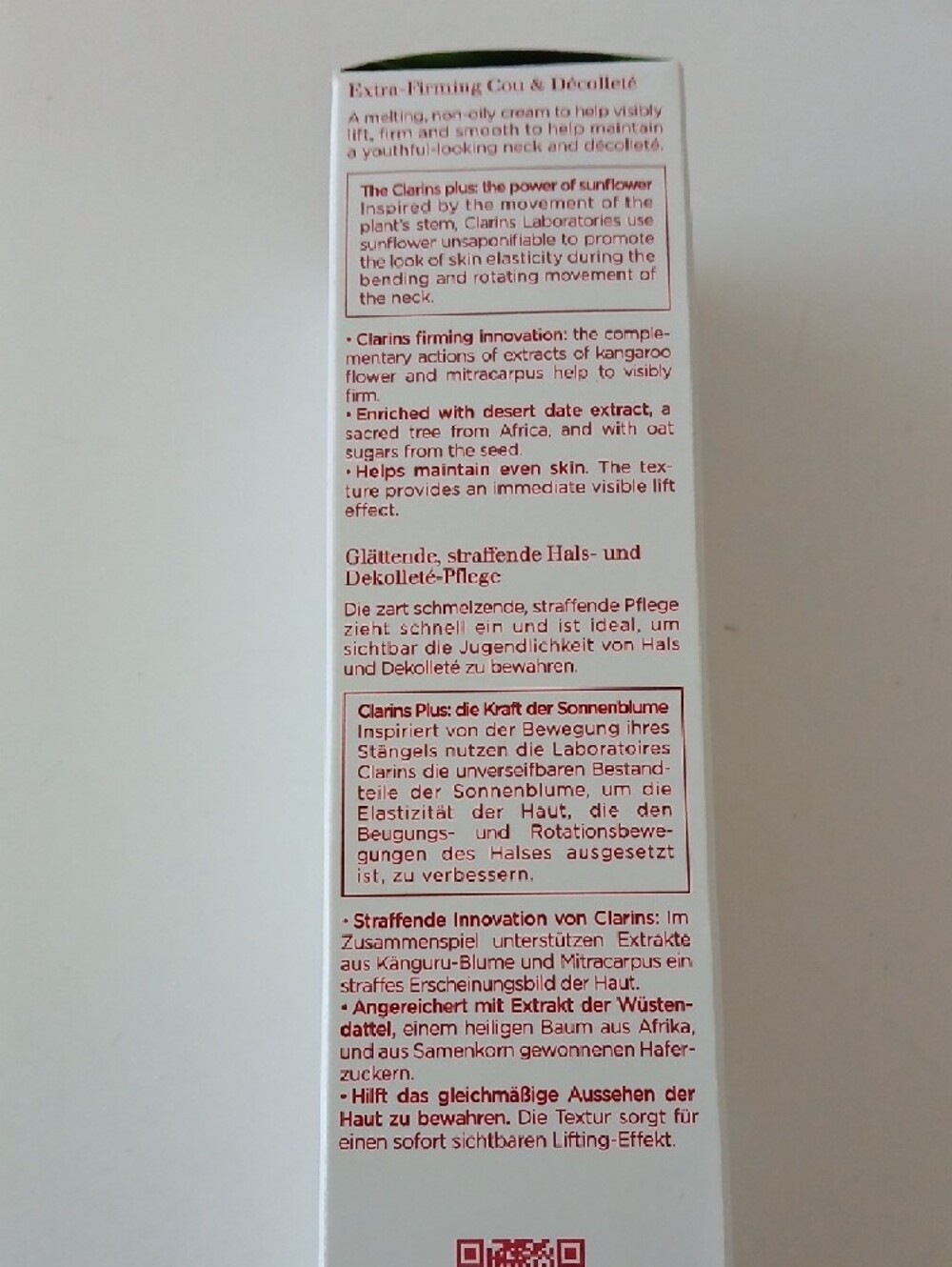 Clarins Extra-Firming Neck & Décolleté Cream - White with Rose Gold Accents - Picture 4 of 6